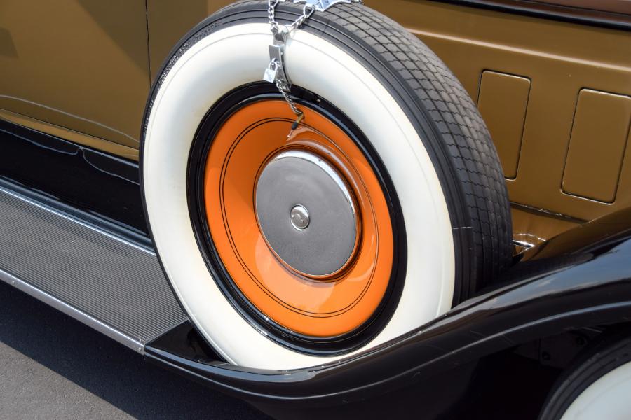 Детали экстерьера Packard Custom Eight Phaeton 1928 года  (фото 9 из 13)